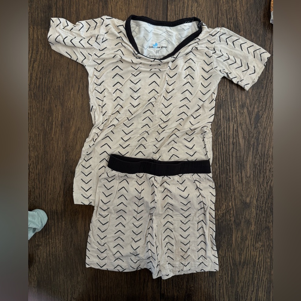 Little one shop- Black and cream Patterned Pajama Set